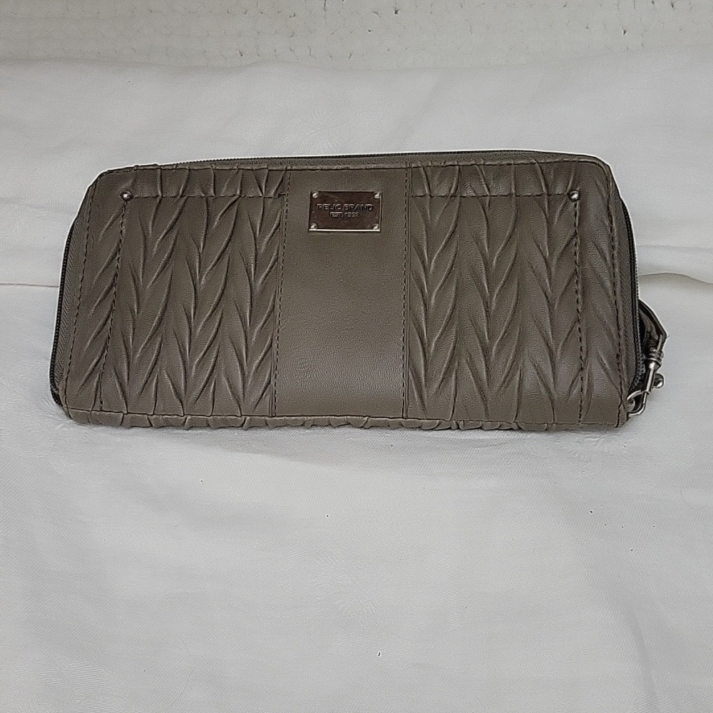 Relic NEW Wristlet Bleeker Travel Wallet Charcoal Gray classic Y2k NWT retro